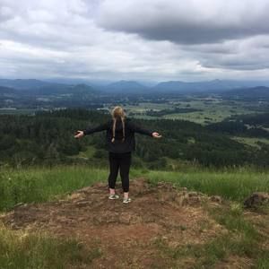 Meet your Posher, Michaela